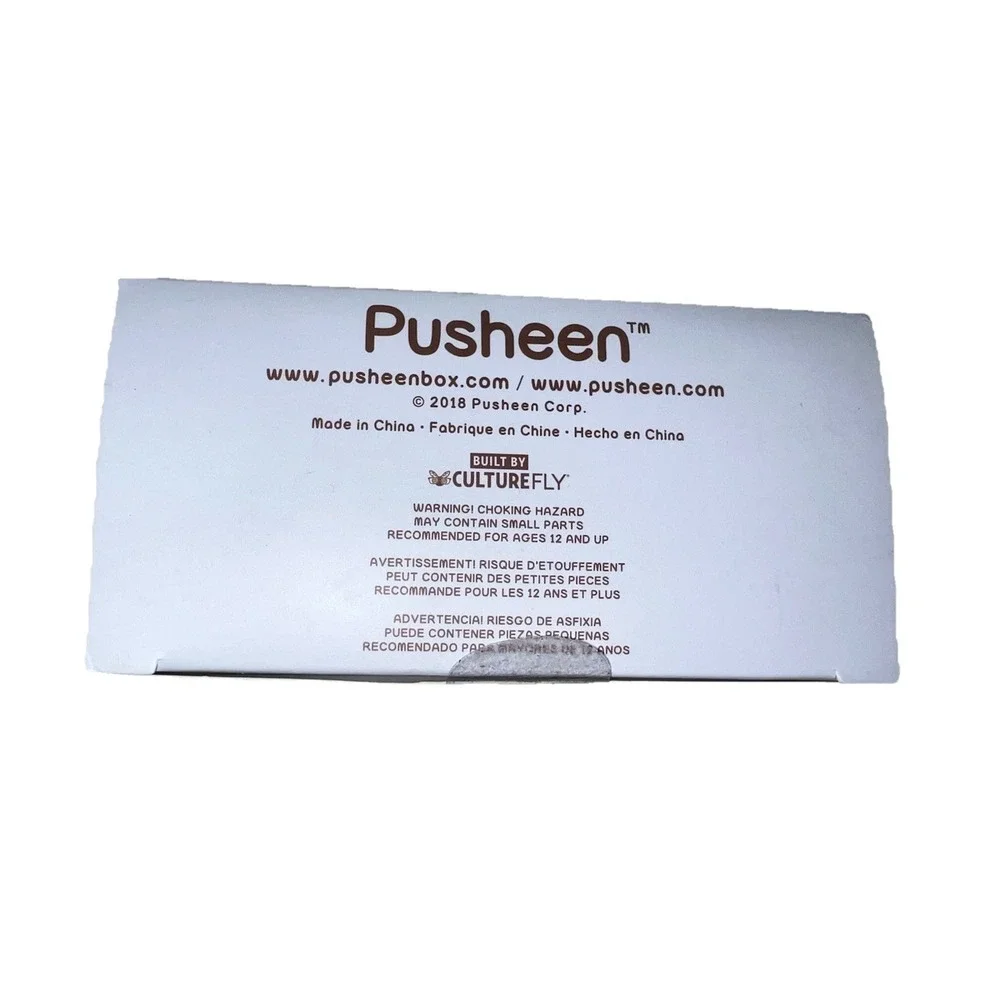 (3/B24)Lazy Pusheen Plastic Cat Figurine‎